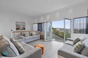 4 Bed - Smeatons by Pureserviced, Plymouth